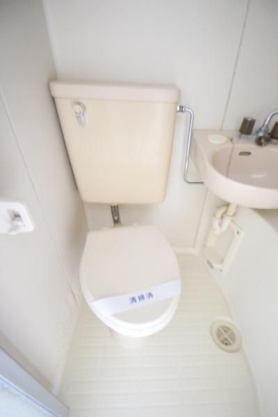 【トイレ】　お掃除も簡単な3点UB