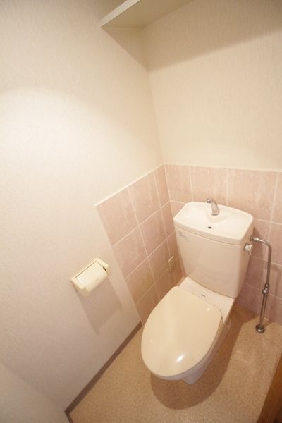 【トイレ】　清潔感のあるトイレ♪